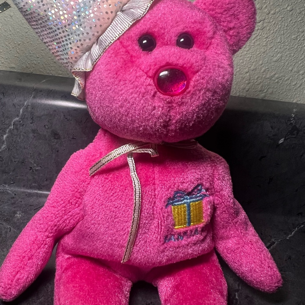 Ty Beanie Baby January Birthday Bear w/ Hat Pink Plush 2002 No Tag